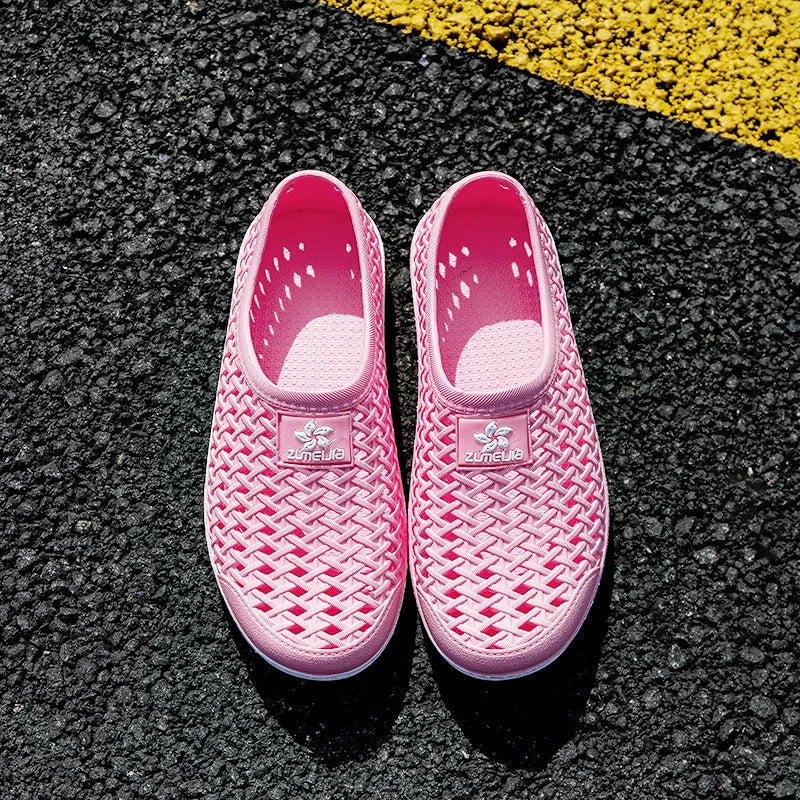 Lyserøde perforerede træsko oppefra, slip-on — Nordleva