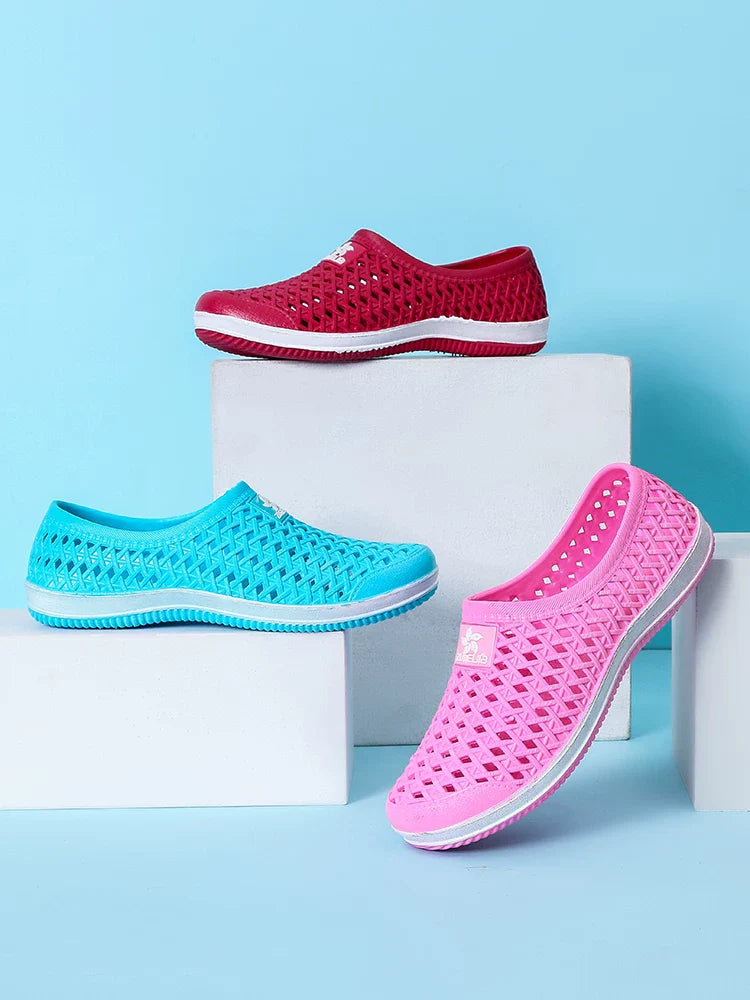 Perforerede slip-on træsko — Venzelo