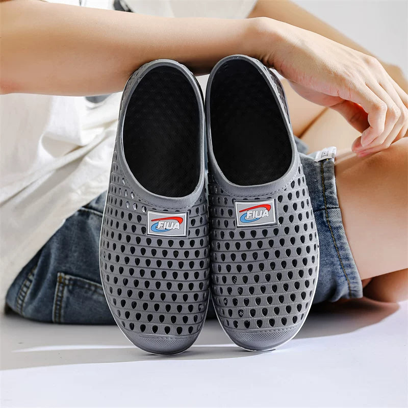 Perforerede slip-on træsko — Venzelo
