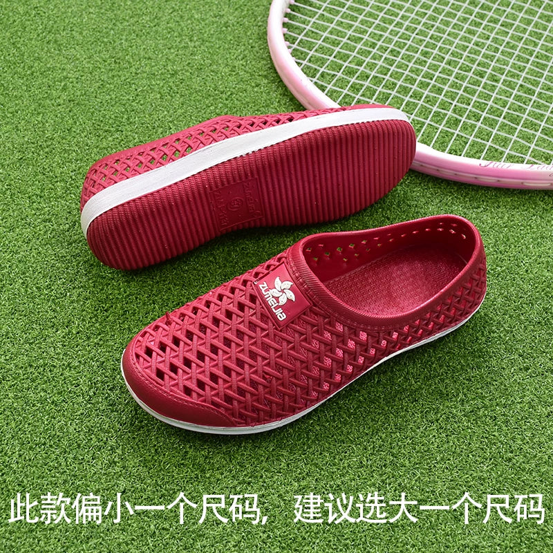 Perforerede slip-on træsko — Venzelo