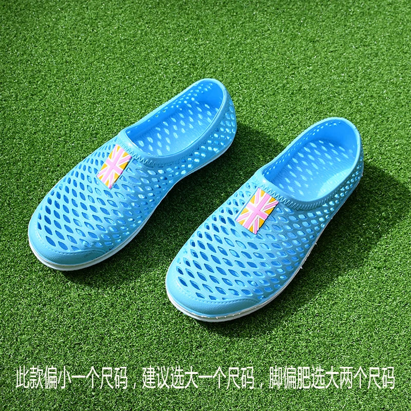 Perforerede slip-on træsko — Venzelo