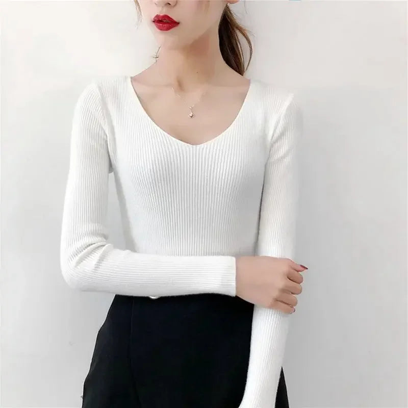 Finribbet Strikbluse Med V-Hals