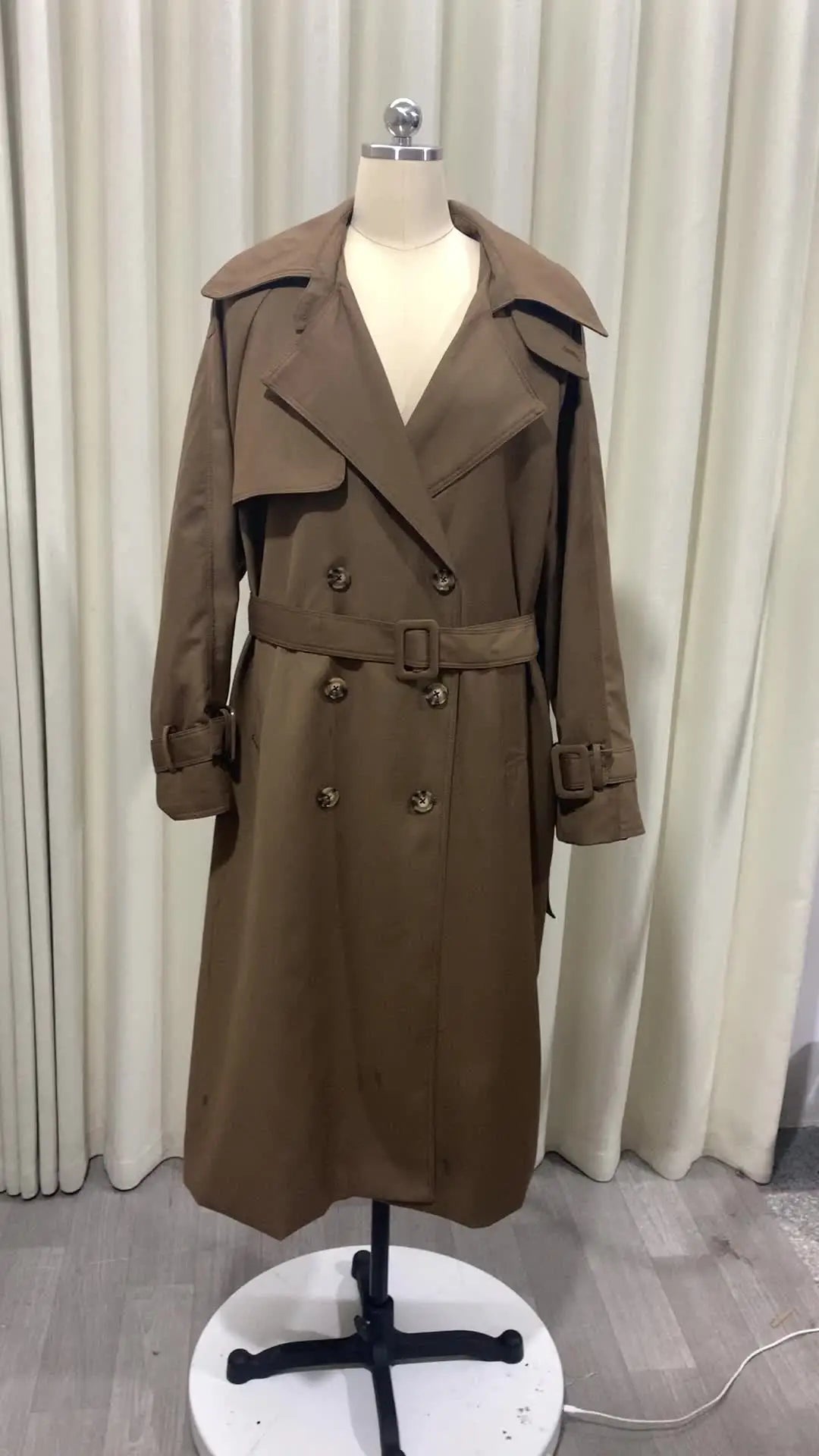 Brun Trenchcoat Med Høj Krave
