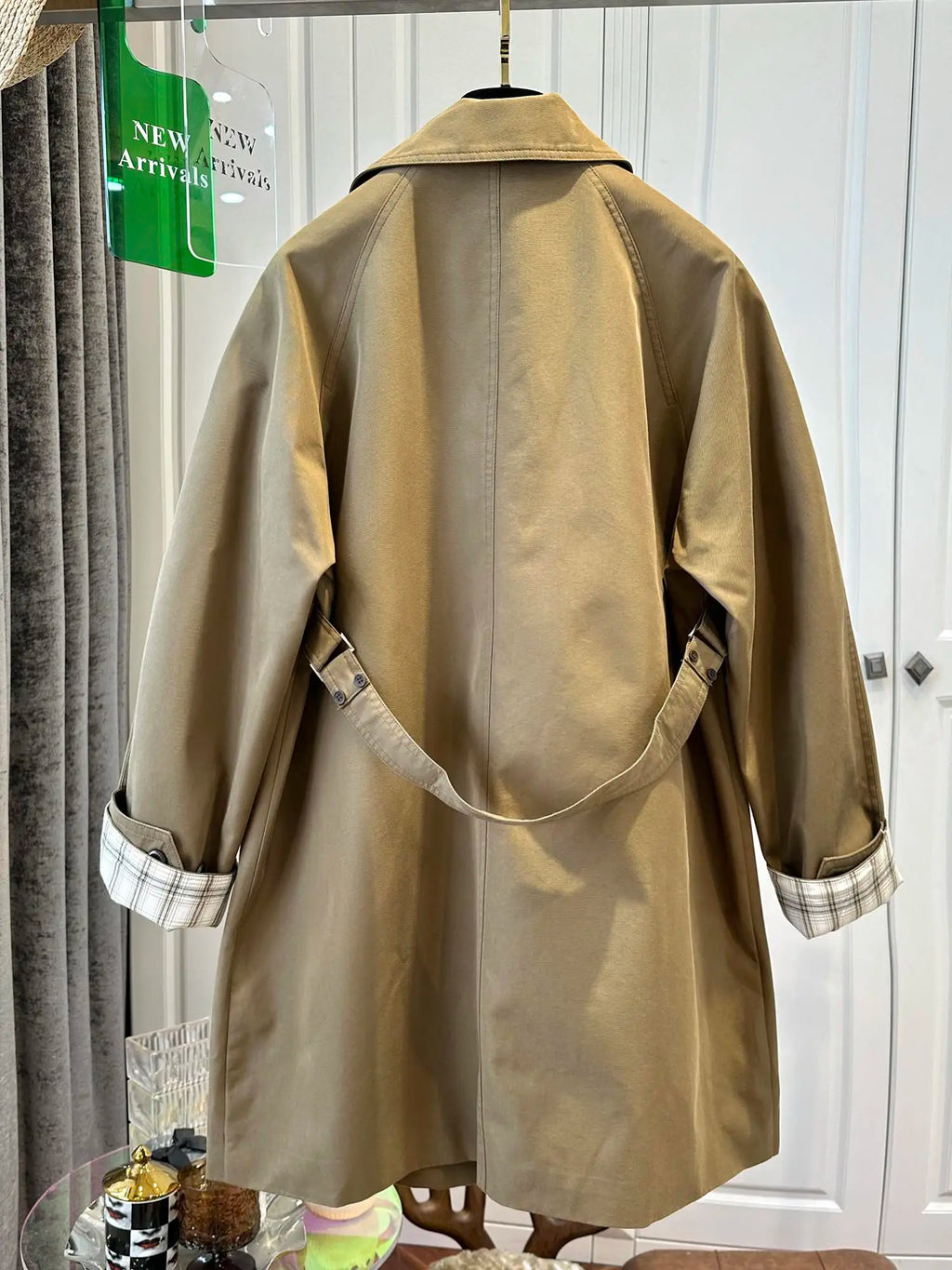 Khakifarvet Trenchcoat Med Ternede Manchetter