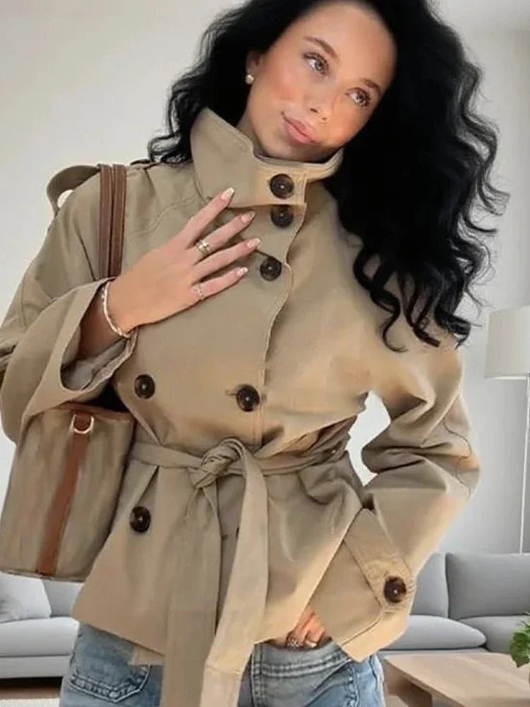 Kort Trenchcoat Med Høj Krave