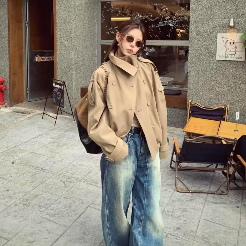 Kort Beige Trenchjakke Med Ballonærmer