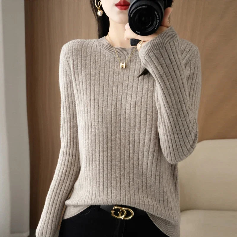 Ribstrikket Pullover