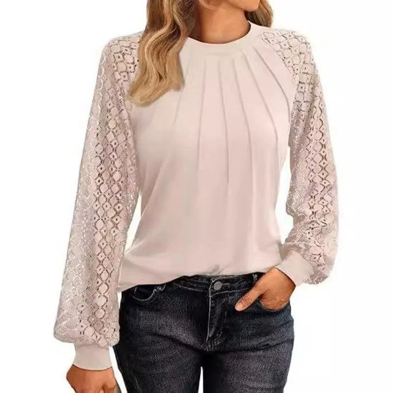 Plisseret Bluse med Blondeærmer