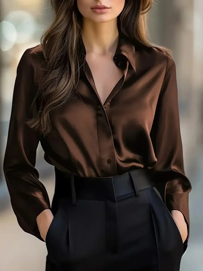 Bluse I Satinlook Med Krave