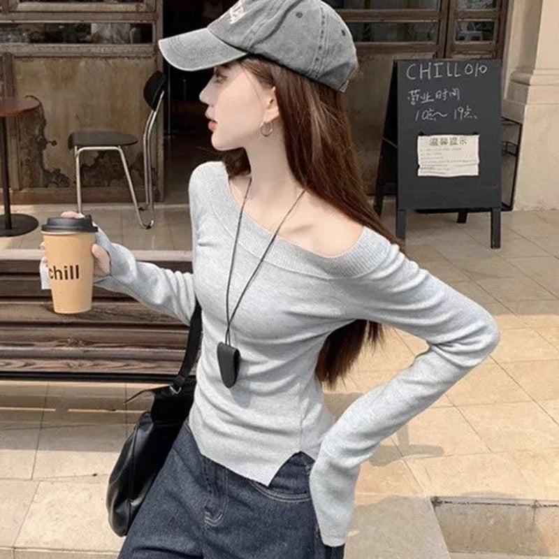 Off-Shoulder-Strikbluse
