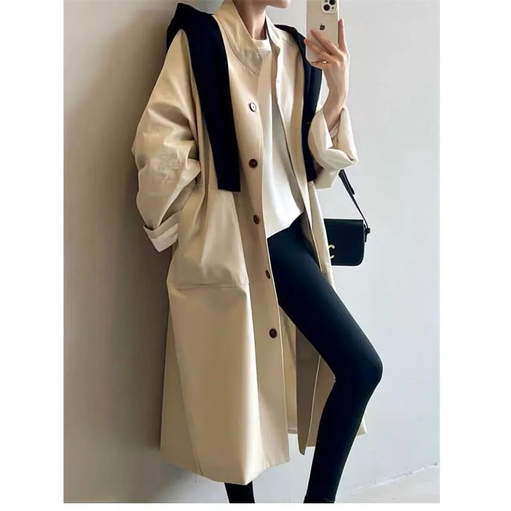 Cremefarvet Trenchcoat Med Buet Krave