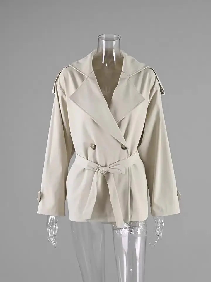 Kort Beige Trenchjakke Med Brede Revers