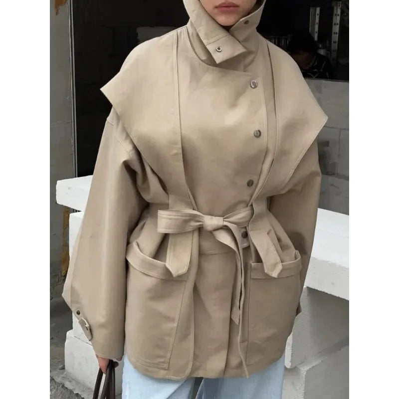 Trenchcoat Med Cape Og Bælte